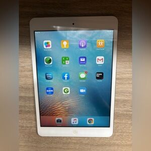 Apple Tablet - White